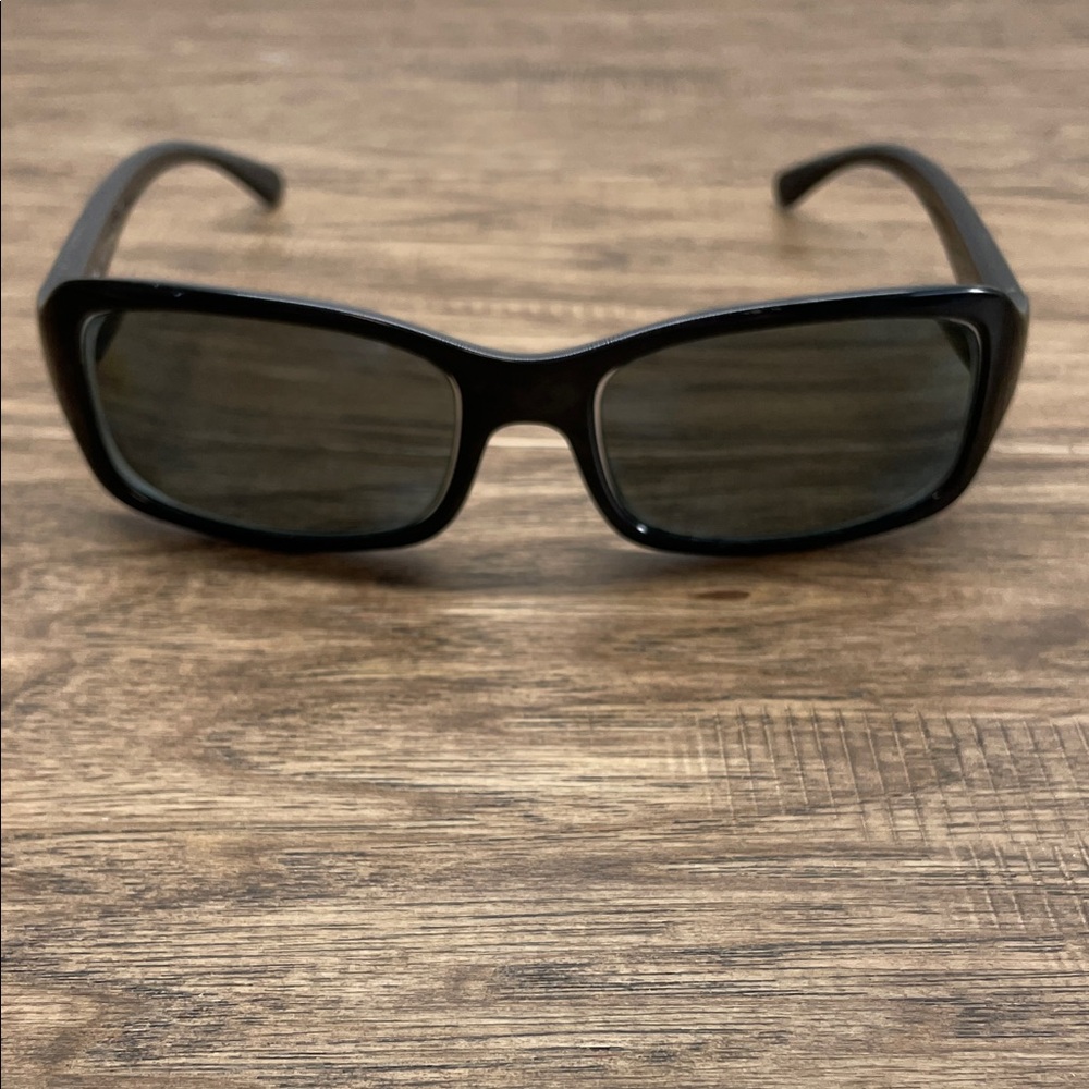 Ray-Ban Sleek Black Sunglasses